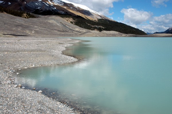 Sunwapta Lake